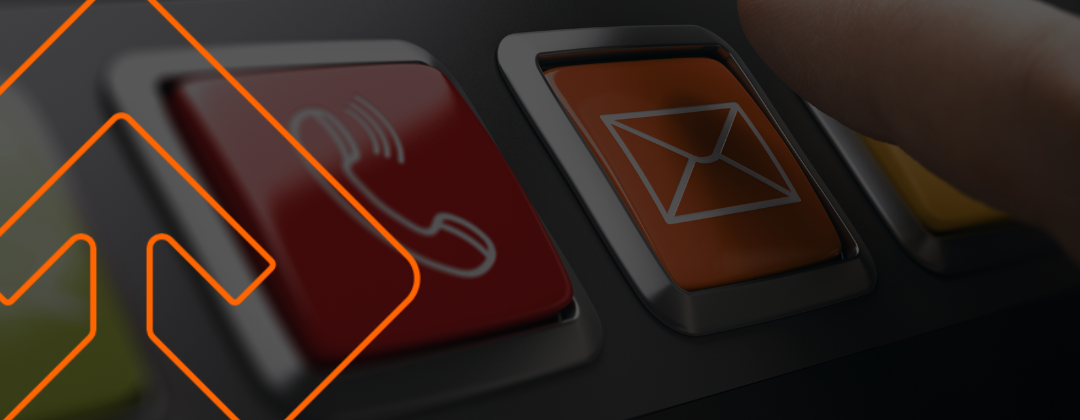 Imagem que exemplifica dois touchpoints essenciais em vendas: e-mail e ligação.